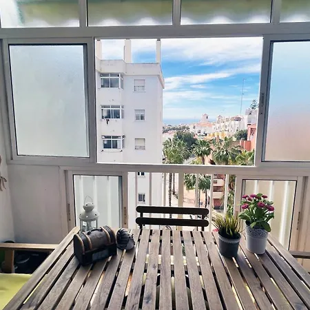 Apartment Con Piscina En
